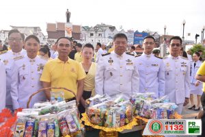 28 ก.ค.62 ตักบาตรข้าวสารอาหารแห้ง ถวายพระราชกุศลและถวายพระพรชัยมงคลพระบาทสมเด็จพระเจ้าอยู่หัว เนื่องในโอกาสวันเฉลิมพระชนมพระบาทสมเด็จพระวชิรเกล้าเจ้าอยู่หัว ณ ลานอนุสาวรีย์ท้าวสรุนารี